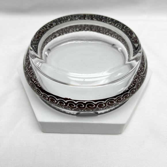 Vintage Egermann Ruby Red Cut To Clear Bohemian Crystal Cigarette Ashtray - Picture 4 of 9